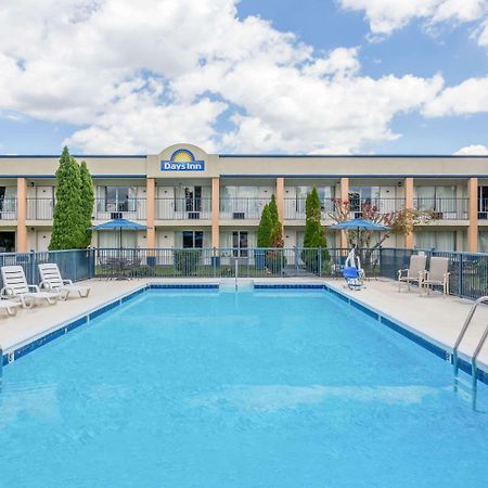 Days Inn By Wyndham Christiansburg Ngoại thất bức ảnh