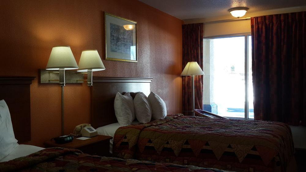 Days Inn By Wyndham Christiansburg Ngoại thất bức ảnh